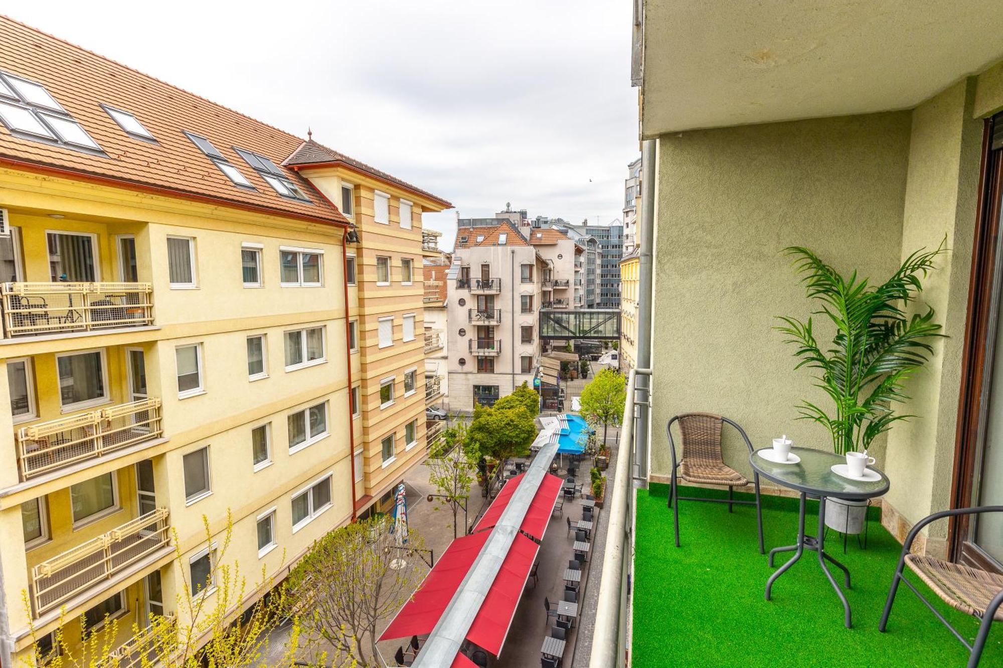 Kazinczy 52 B Apartment ブダペスト エクステリア 写真